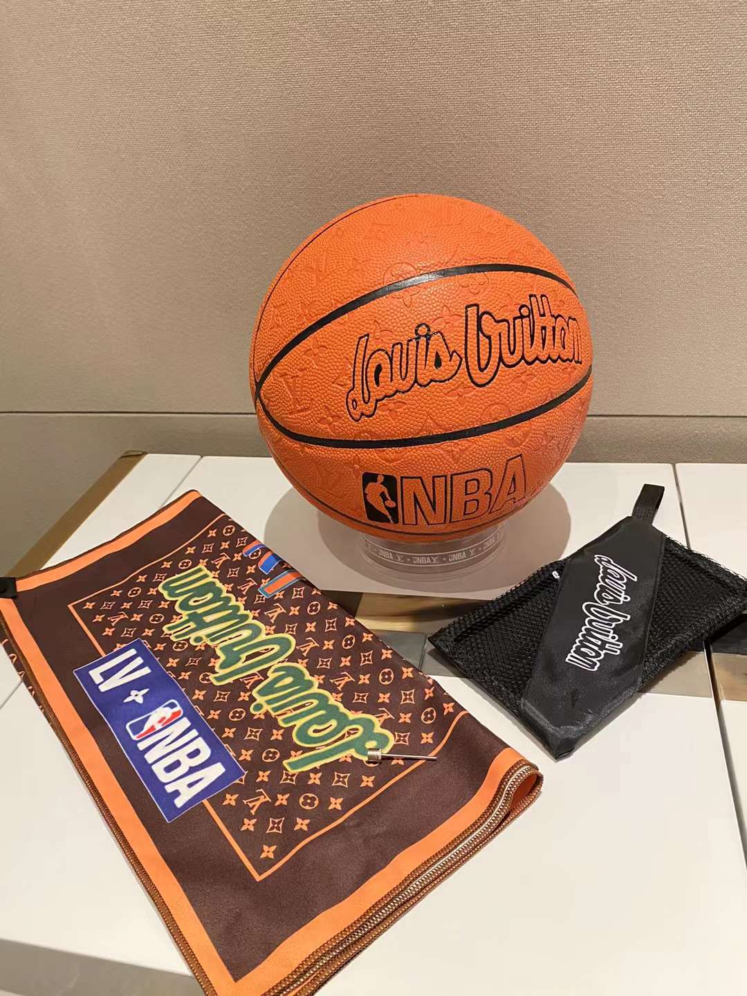 CUSTOM LV BASKETBALL 2.0 (NBA EDITION)