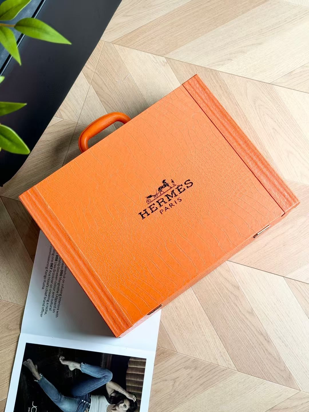 CUSTOM HERMES DINING TABLEWARE SET