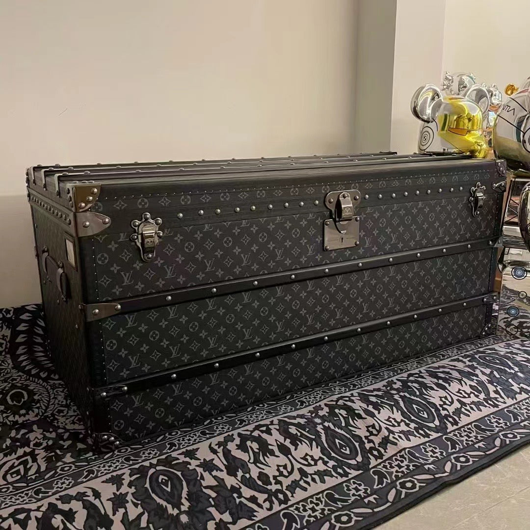 CUSTOM LV BLACK TRUNK