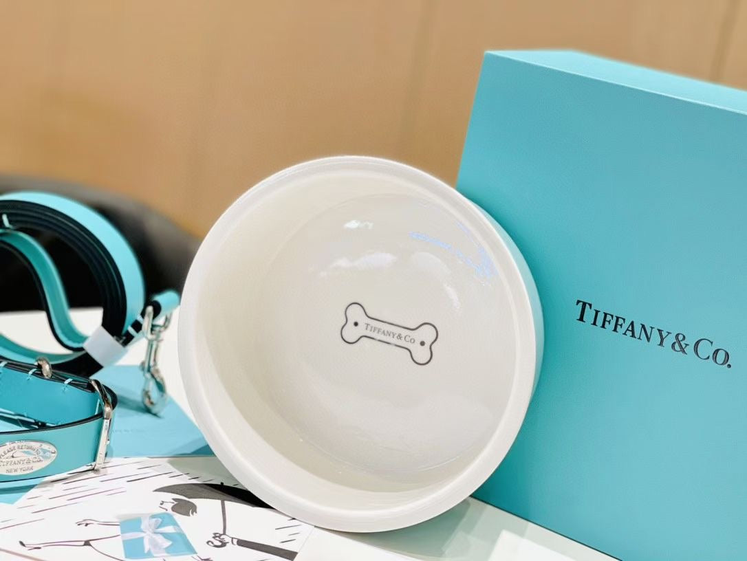 TIFFANY DOG BOWL, COLLAR AND LEASH