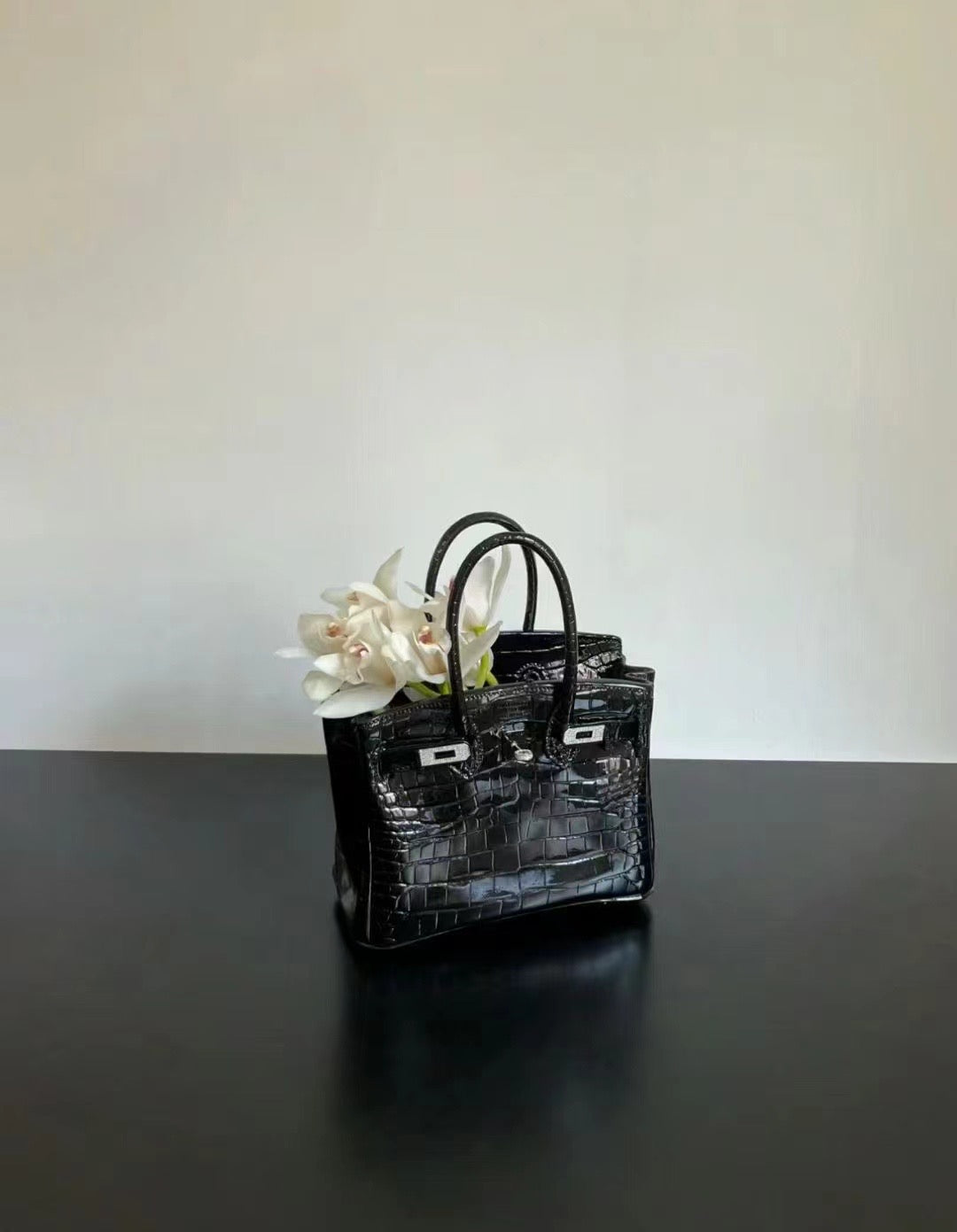 BLACK BIRKIN BAG FLOWER VASE