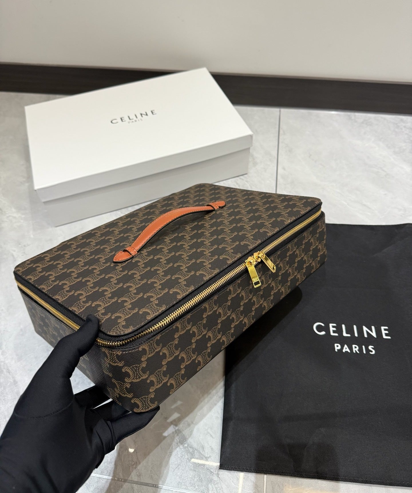 CELINE MAKE UP 3 IN 1 POUCH SET