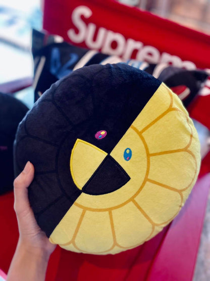 MURAKAMI X HIKARU PILLOW