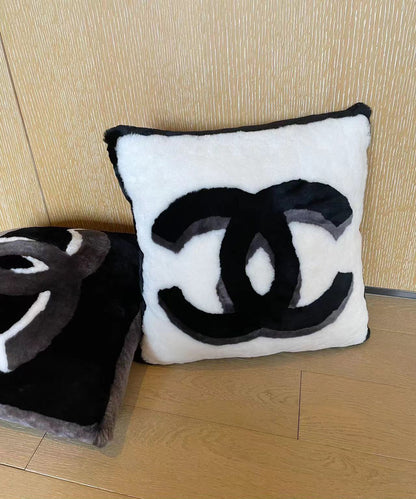 COCO SHEARLING THROW PILLOW