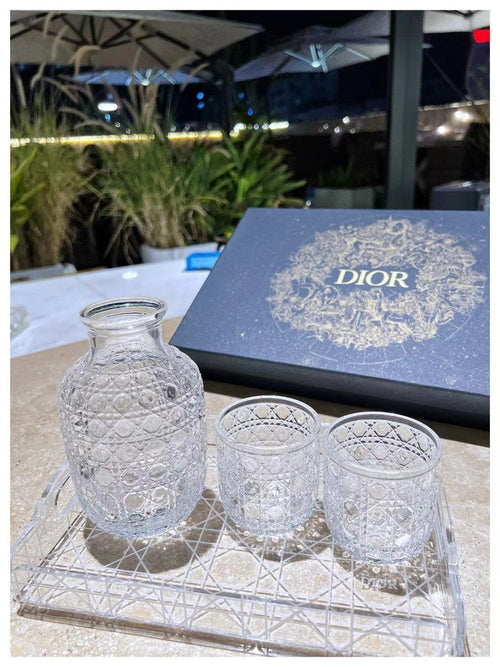 CHRISTIAN DRINKS SET