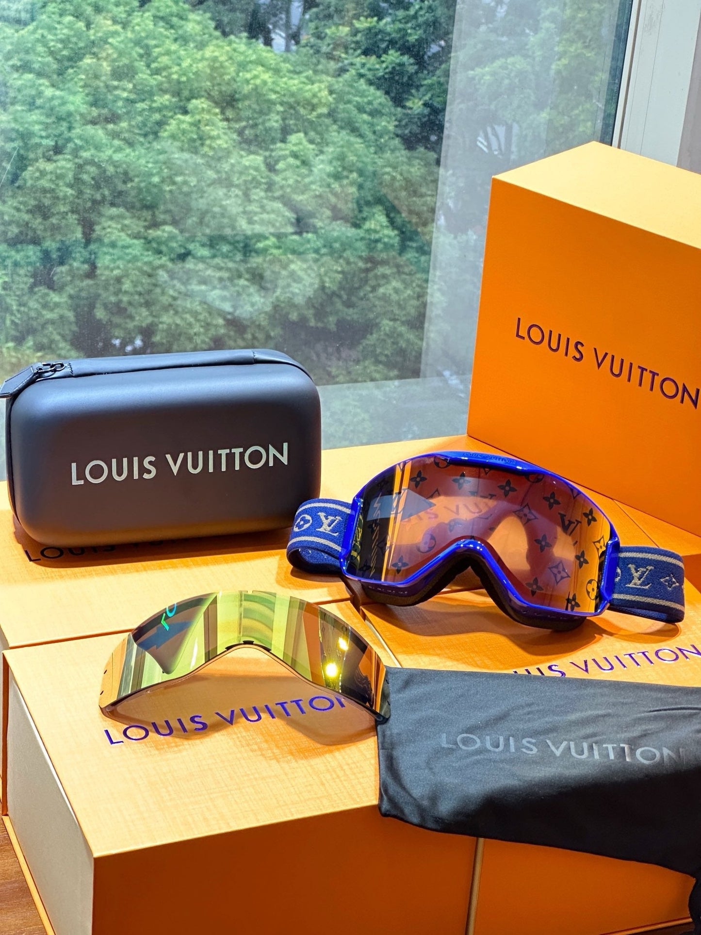 CUSTOM LV SNOW MASK