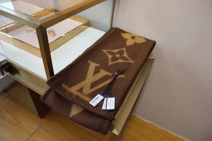 LV CASHMERE MONOGRAM SWEET DREAMS SCARF BROWN