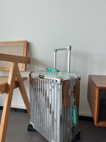TIFFANY CABIN 35L SUITCASE