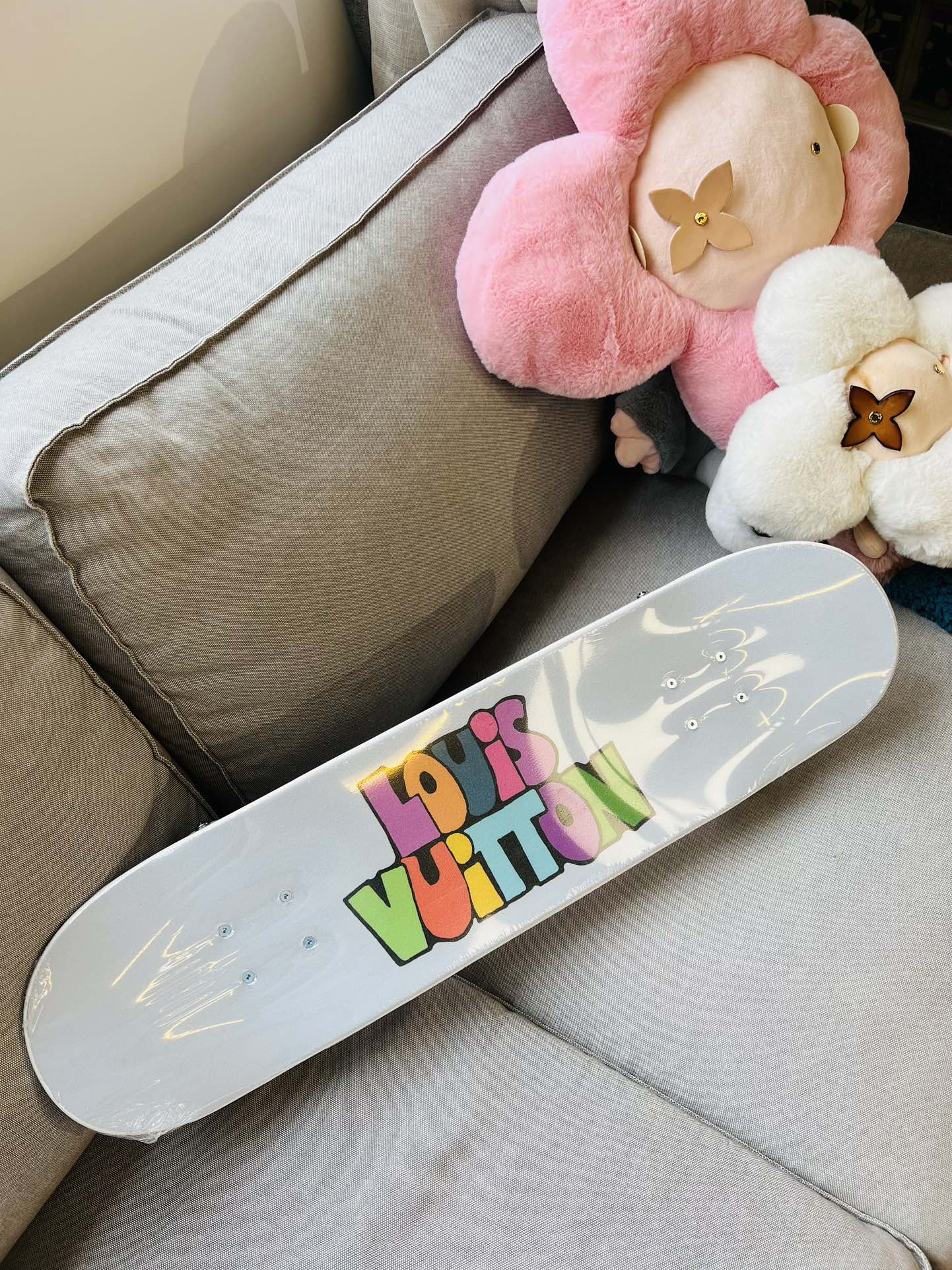 CUSTOM LV MNG COMICS SKATEBOARD