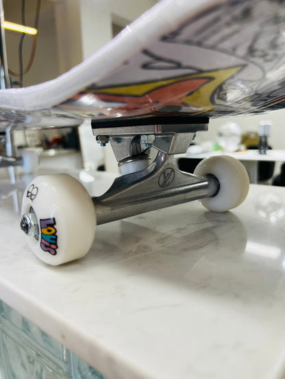 CUSTOM LV MNG COMICS SKATEBOARD