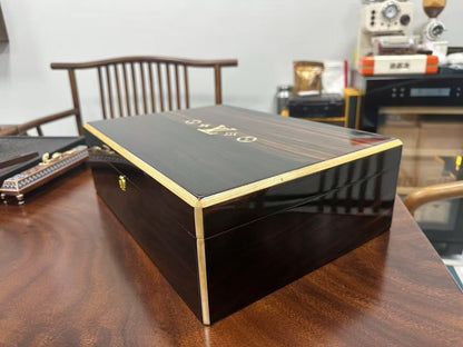 CUSTOM LV CIGAR BOX