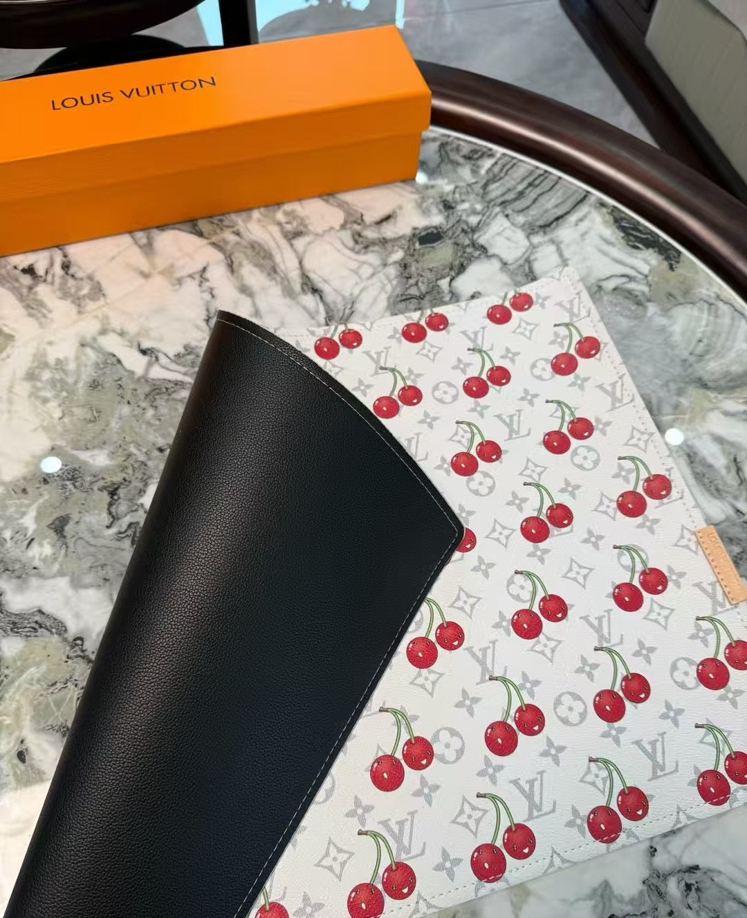LV CHERRY EATING PLACEMAT (WHITE)