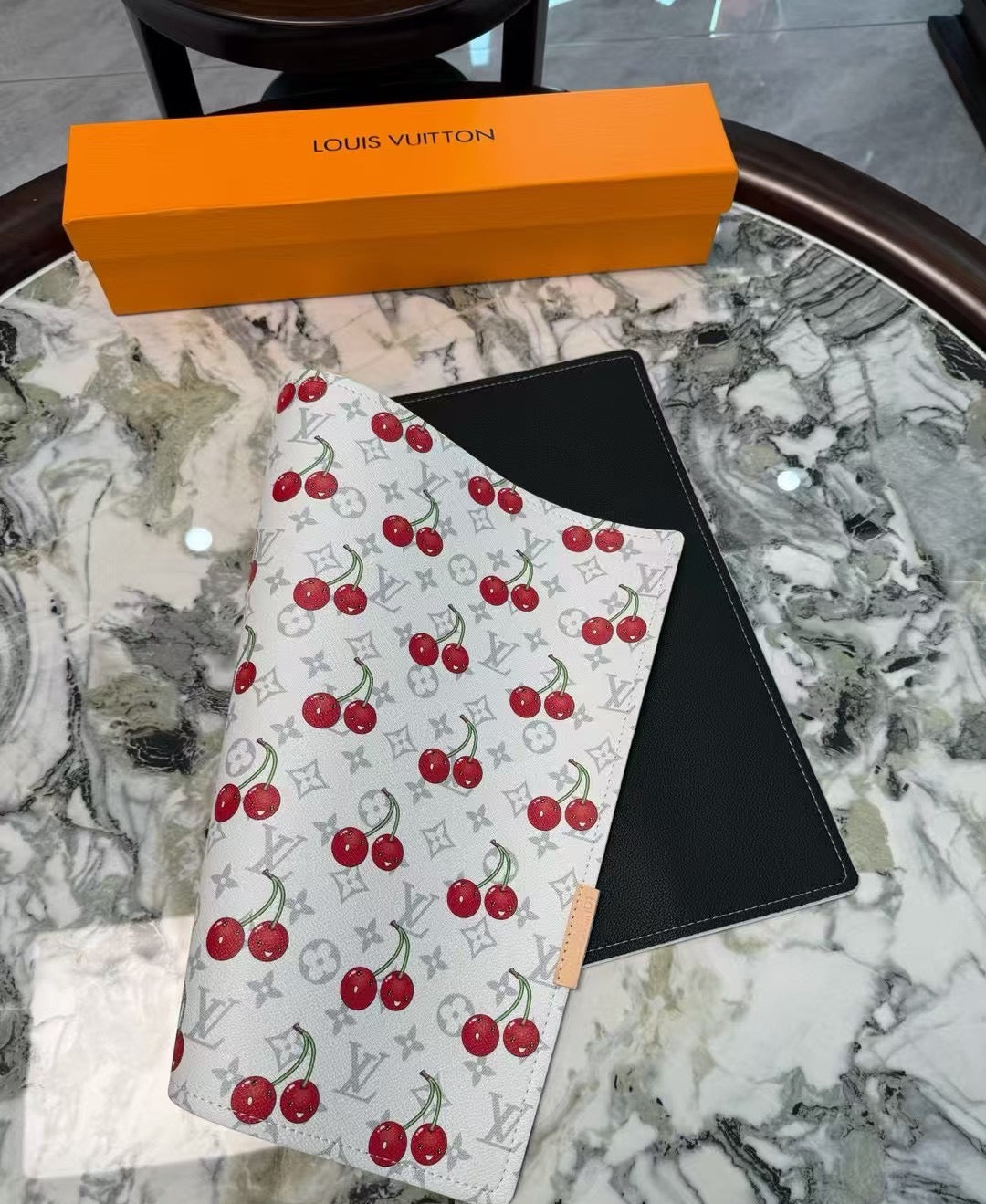 LV CHERRY EATING PLACEMAT (WHITE)