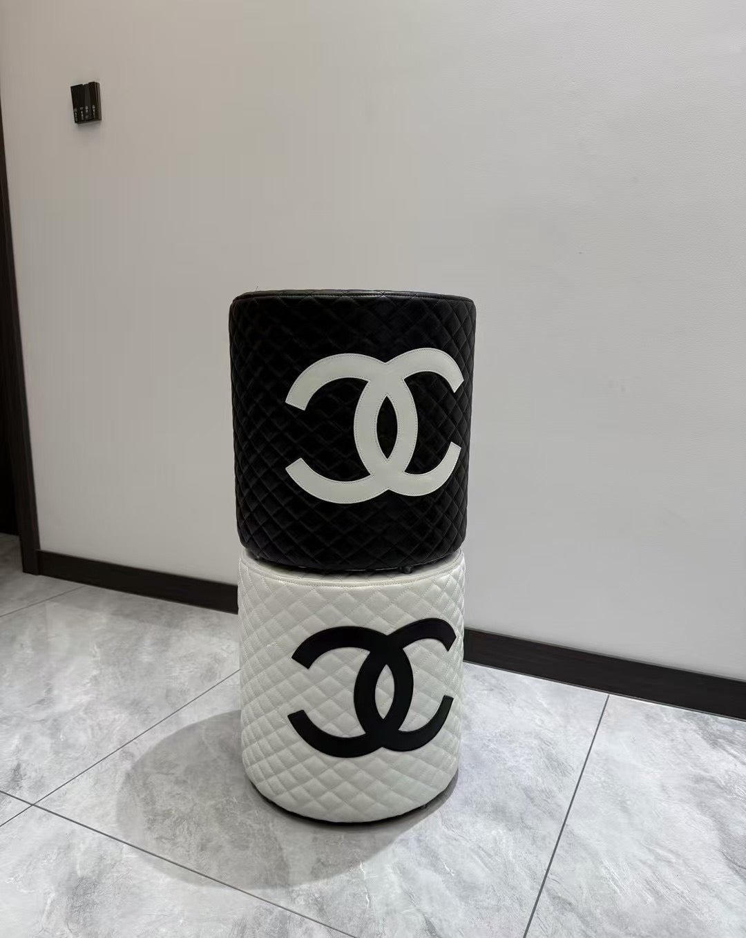 COCO MAKE UP OTTOMAN STOOL