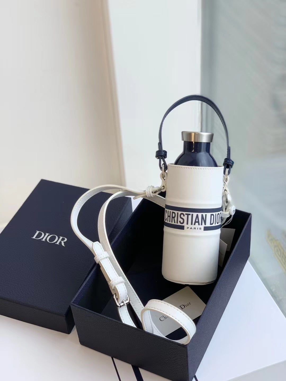 CUSTOM VIBE STAINLESS STEEL BOTTLE