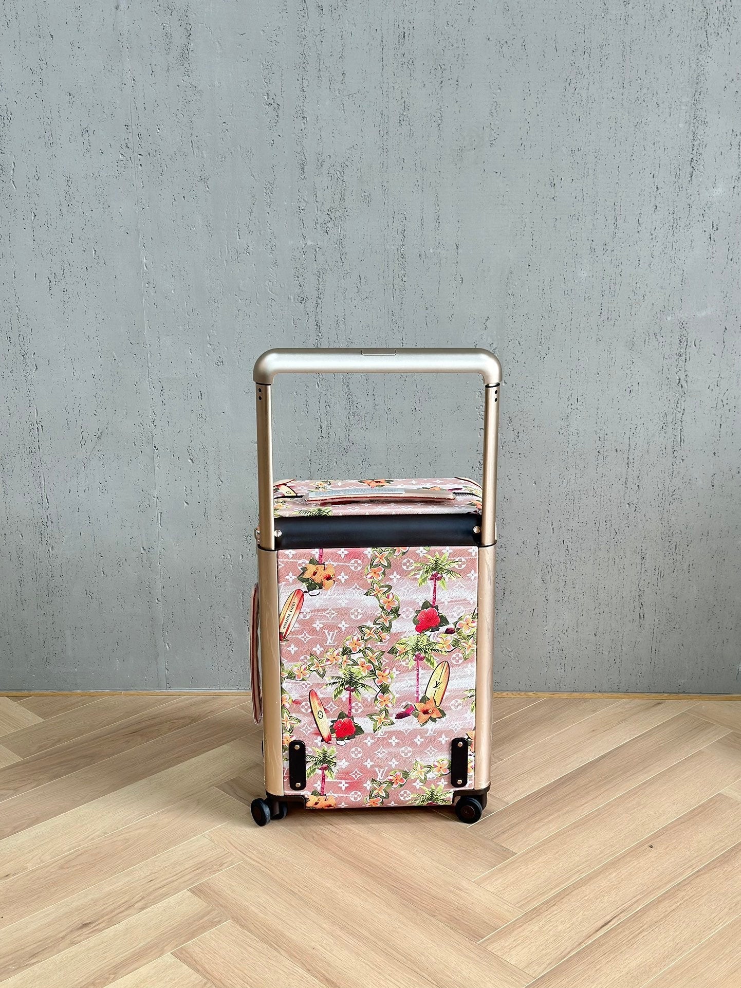 CUSTOM SUMMER SURFING CABIN 37L HORIZON 55 SUITCASE