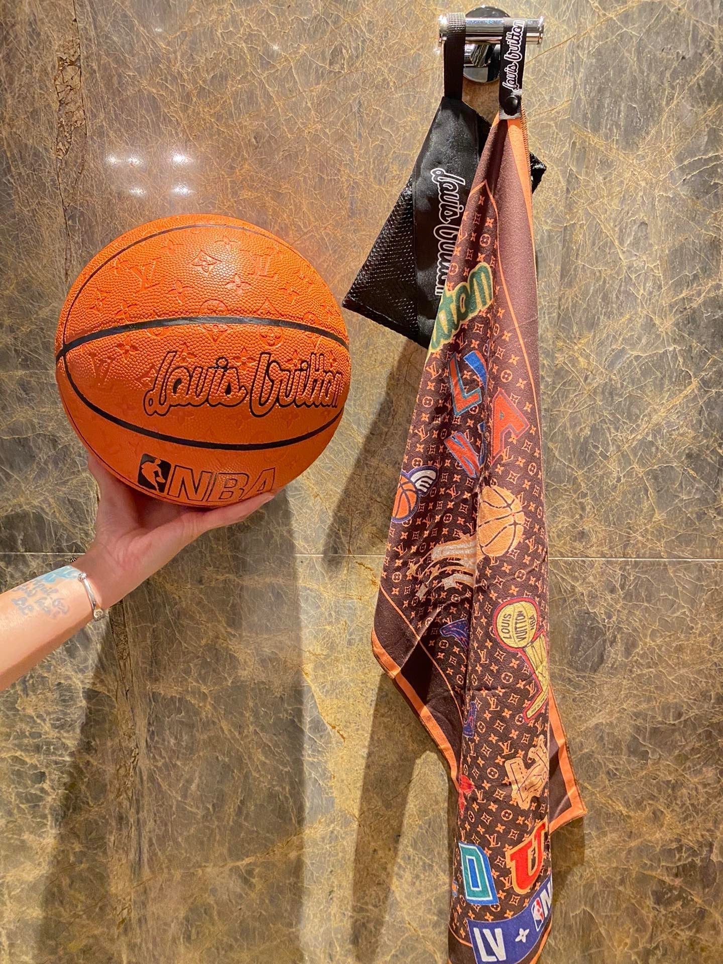 CUSTOM LV BASKETBALL 2.0 (NBA EDITION)