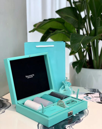 TIFFANY & CO POKER SET