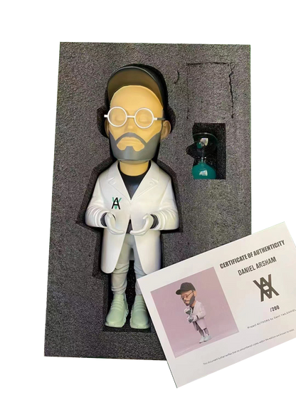 DANIEL ARSHAM FIGURINE AUTHORS SERIES
