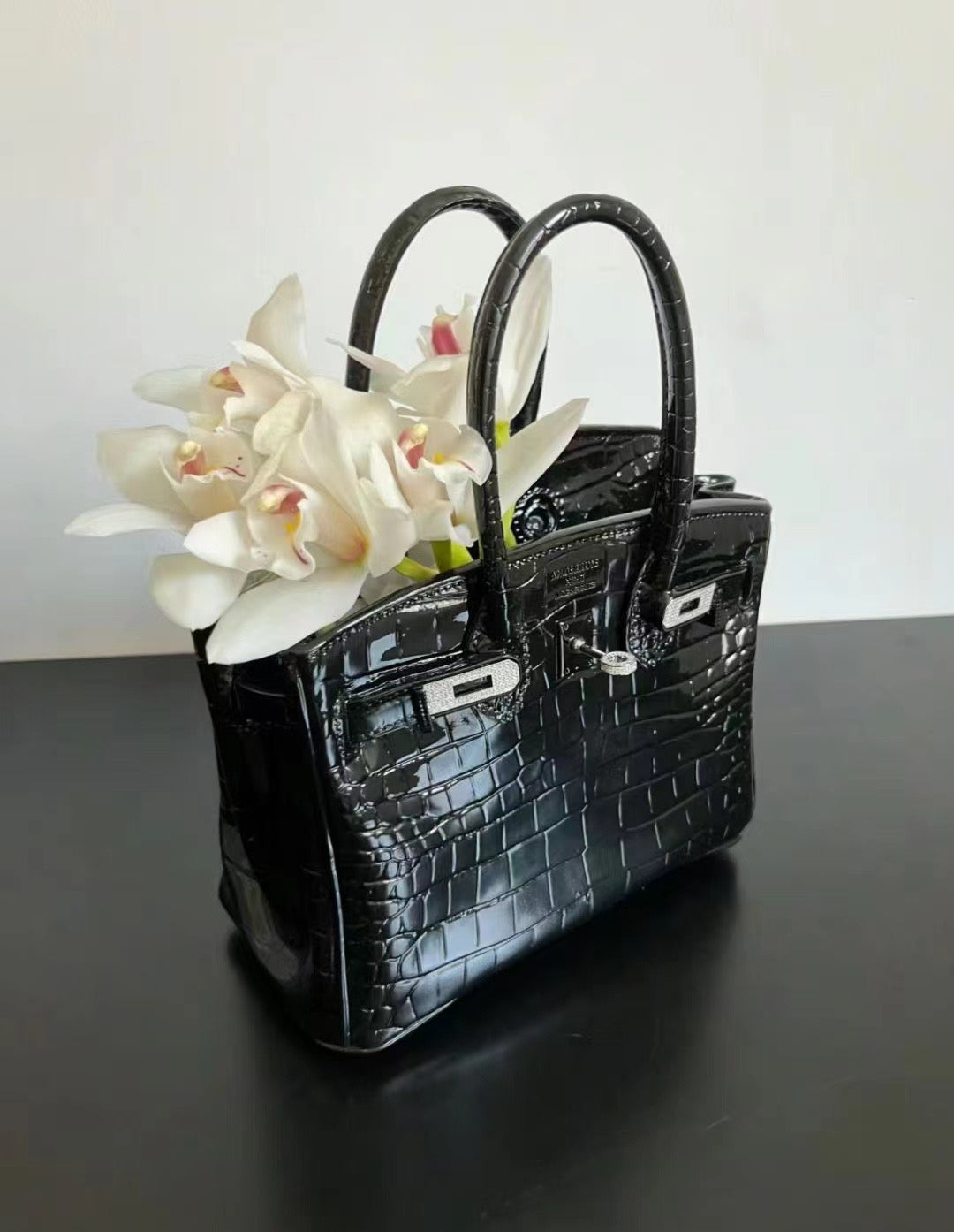 BLACK BIRKIN BAG FLOWER VASE