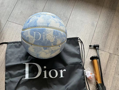 DIOR BASKETBALL