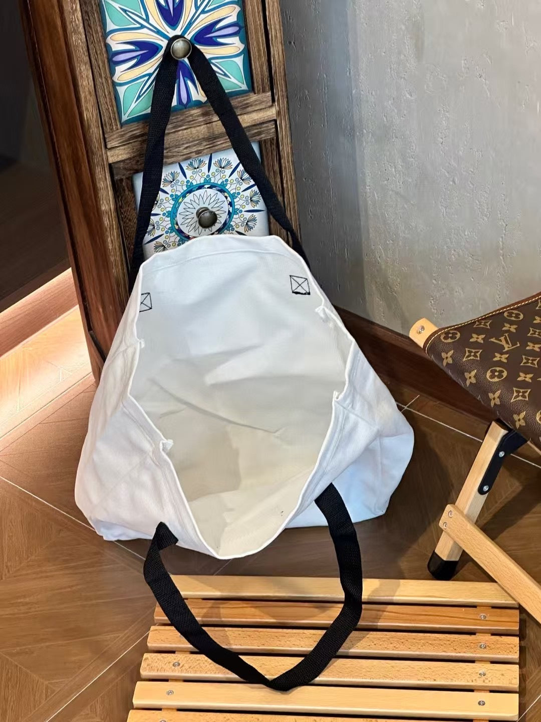 CUSTOM LV PICNIC SET