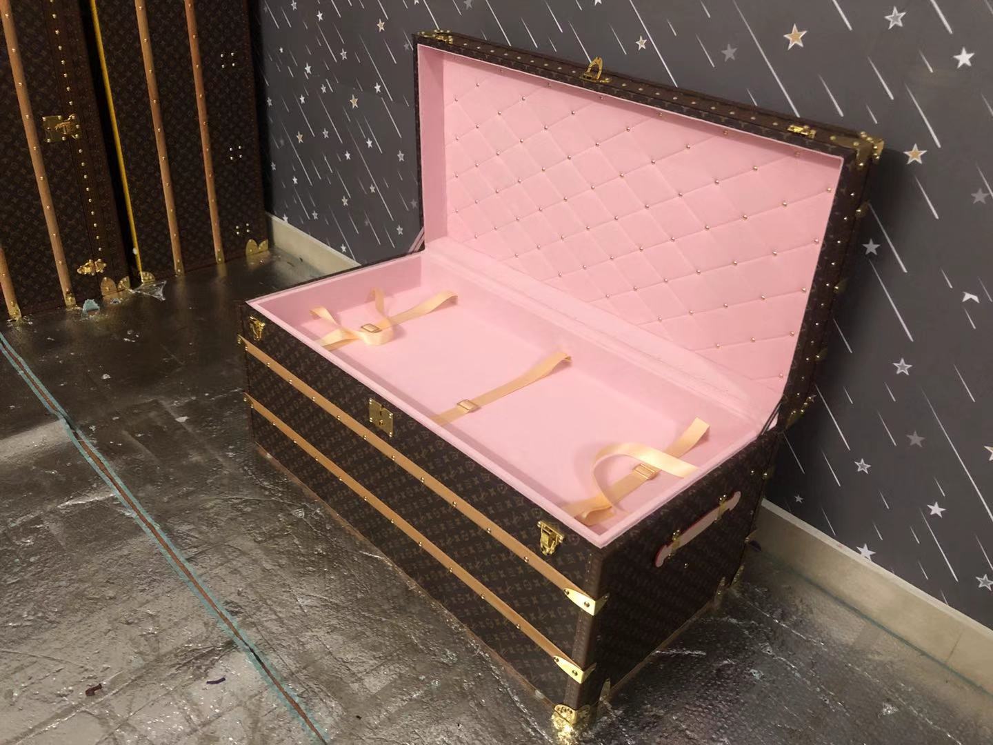 CUSTOM LV BROWN TRUNK