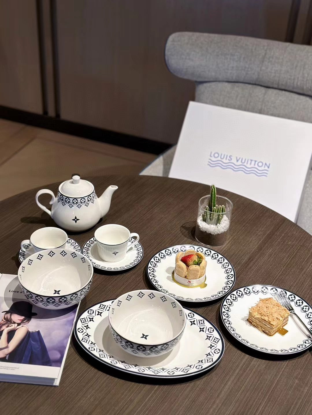 CUSTOM LV TEA TIME TABLEWARE SET