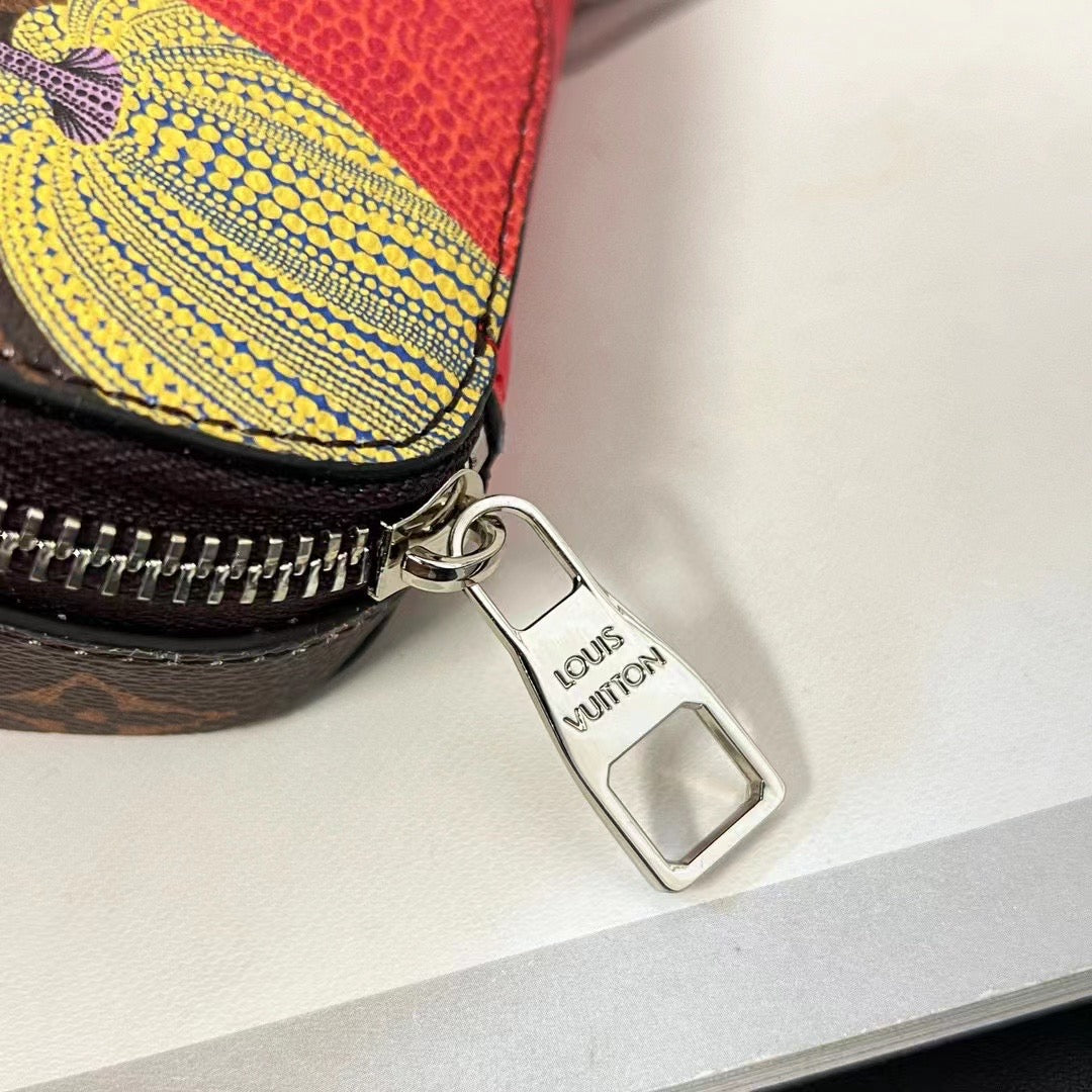 CUSTOM LV SUNGLASSES POUCH