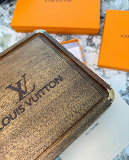 LV SQUARE SERVING TRAY (CHERRY)