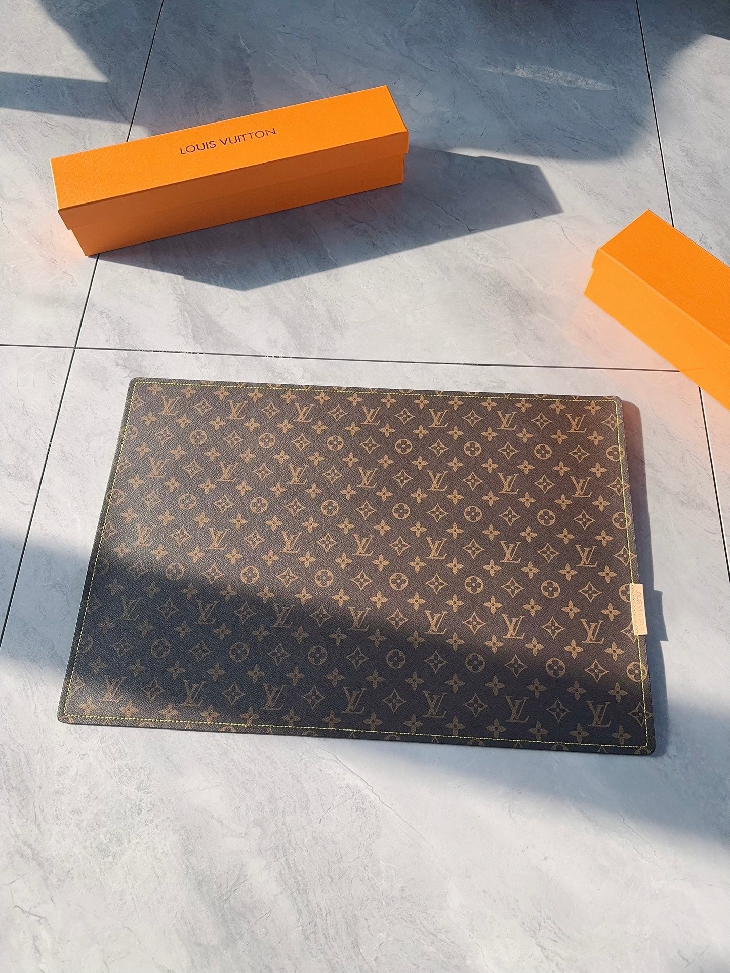 LV CLASSIC EATING PLACEMAT