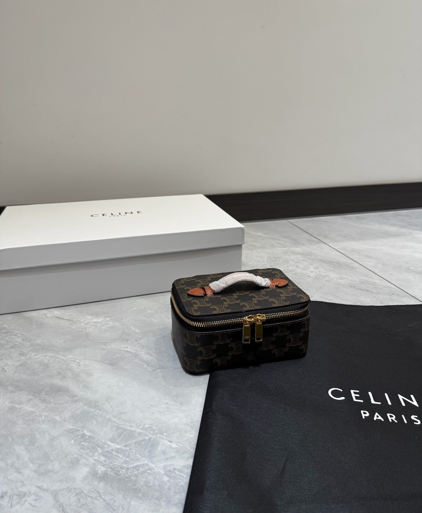 CELINE MAKE UP 3 IN 1 POUCH SET