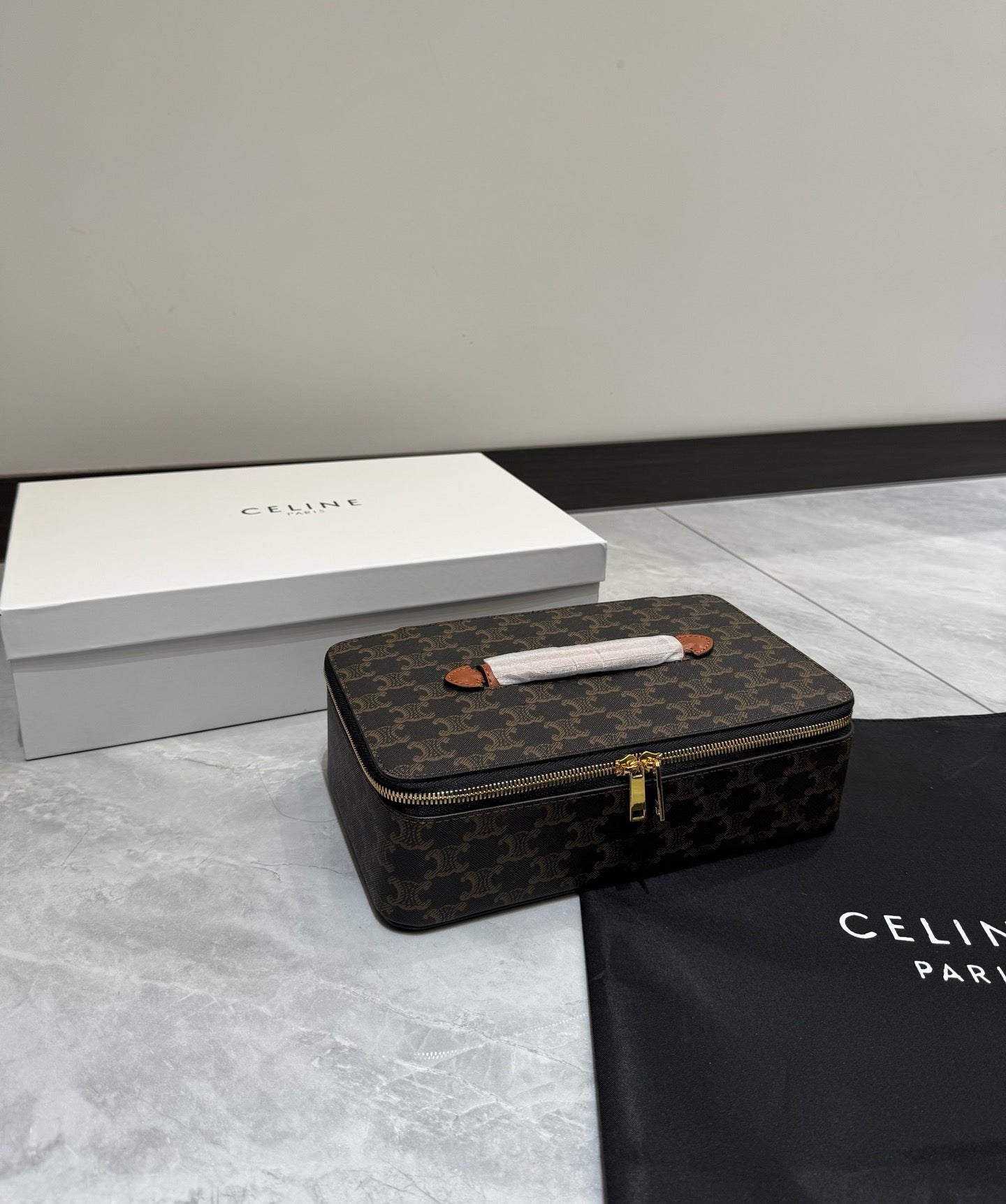 CELINE MAKE UP 3 IN 1 POUCH SET