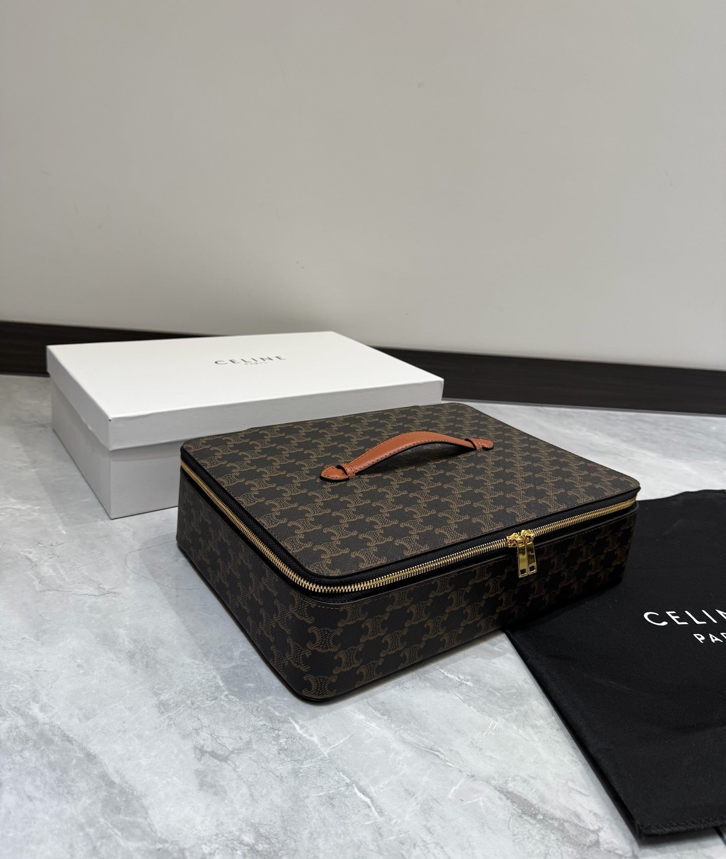 CELINE MAKE UP 3 IN 1 POUCH SET