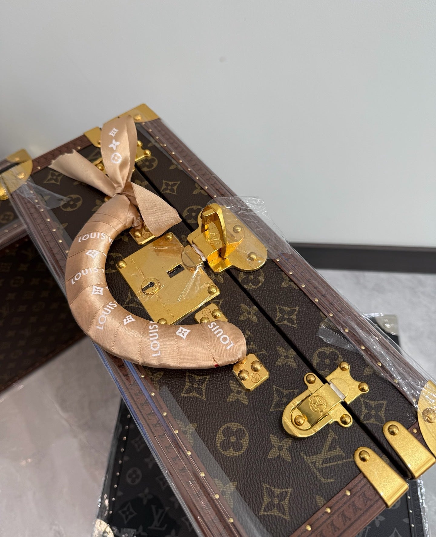 CUSTOM LV WATCH 16 BOX
