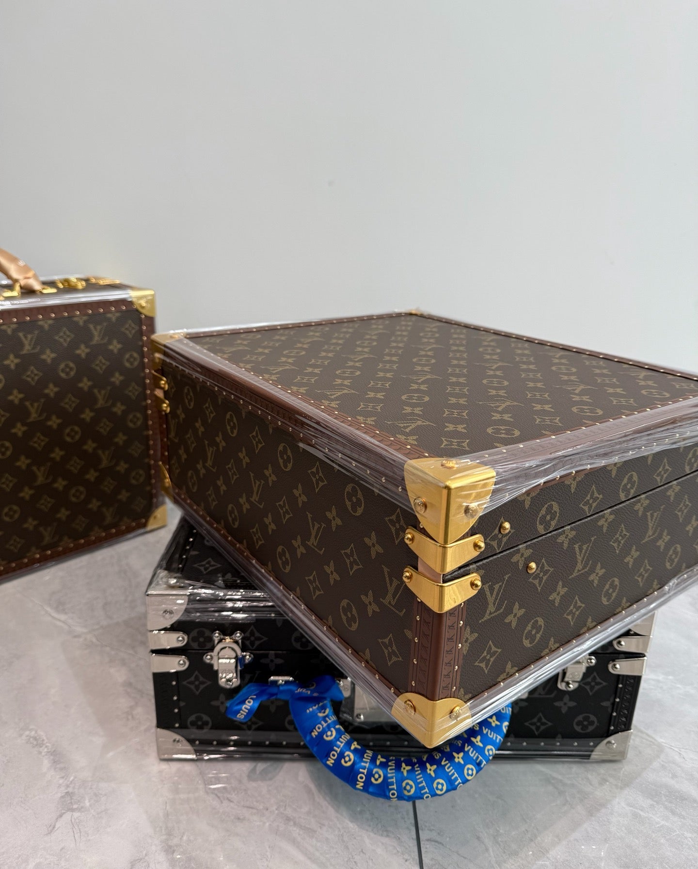 CUSTOM LV WATCH 16 BOX