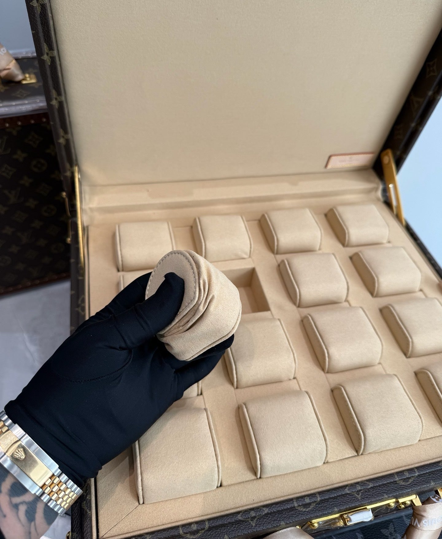 CUSTOM LV WATCH 16 BOX