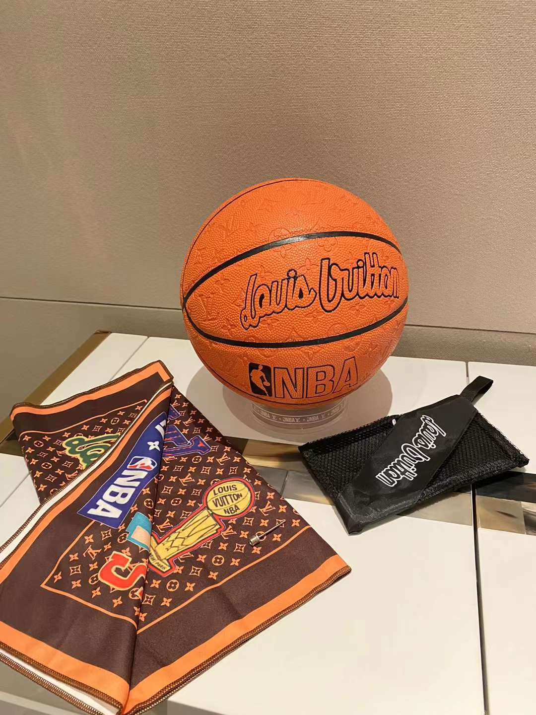 CUSTOM LV BASKETBALL 2.0 (NBA EDITION)