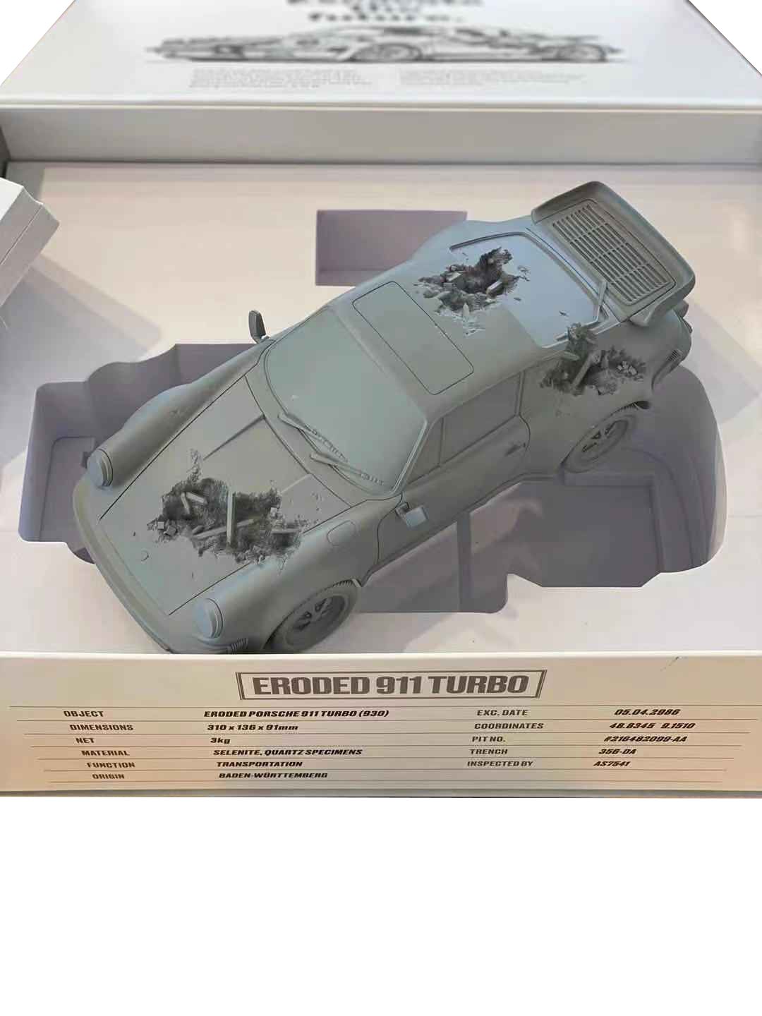 ERODED PORSCHE 911 TURBO RELIC