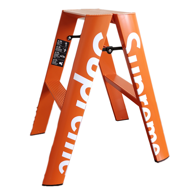 LUCANO STEP LADDER